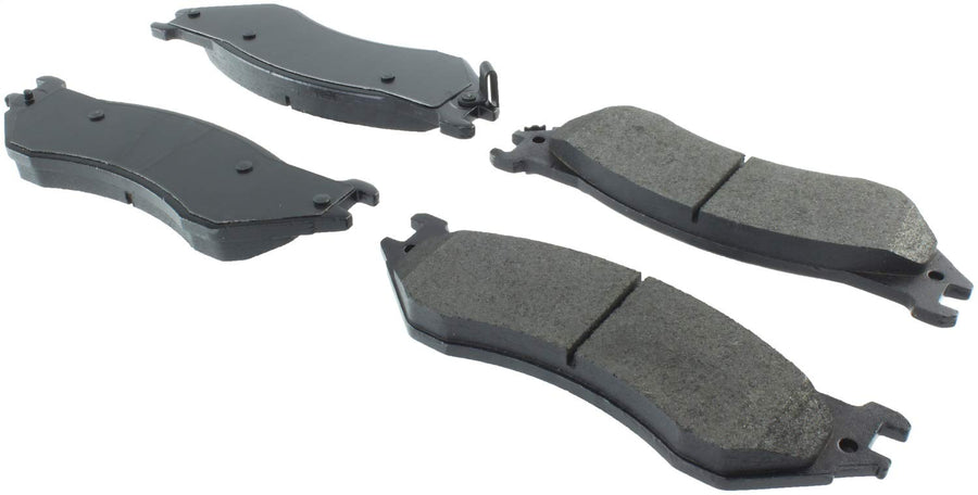 Front StopTech 308.07020 Brake Pads with Shims and Hardware Street
