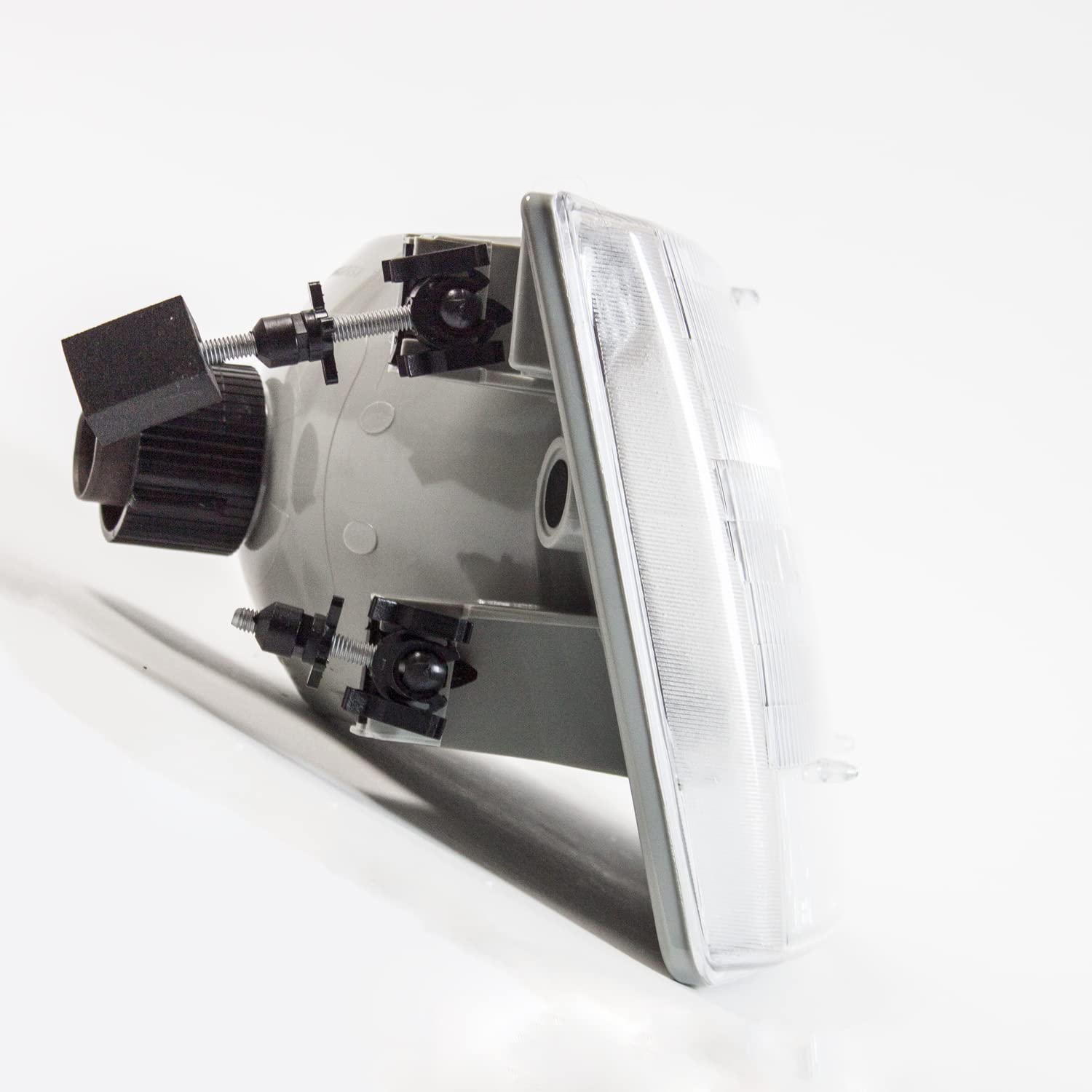 Right TYC Headlight Assembly Compatible with 1997-2003 Ford F- Series Pickup (Ld Dty)