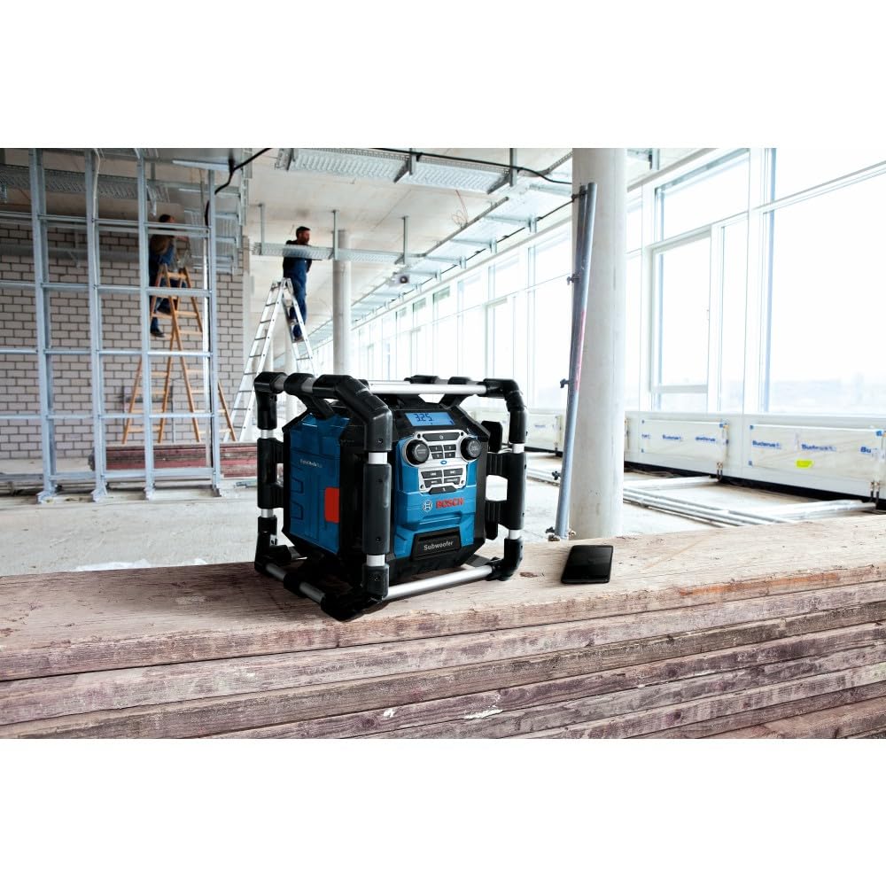 Jobsite Radio BOSCH GPB18V-5CN with Bluetooth® 5.0 and Power Station 18V