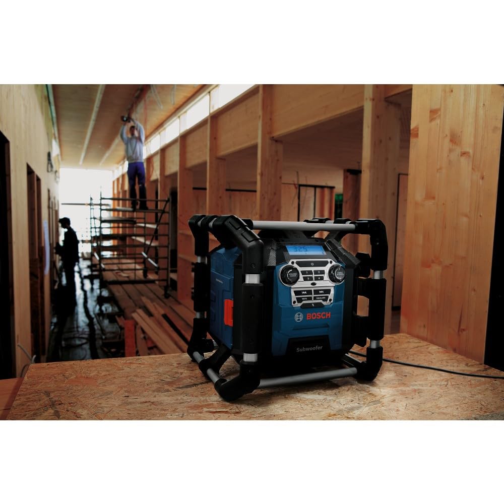 Jobsite Radio BOSCH GPB18V-5CN with Bluetooth® 5.0 and Power Station 18V