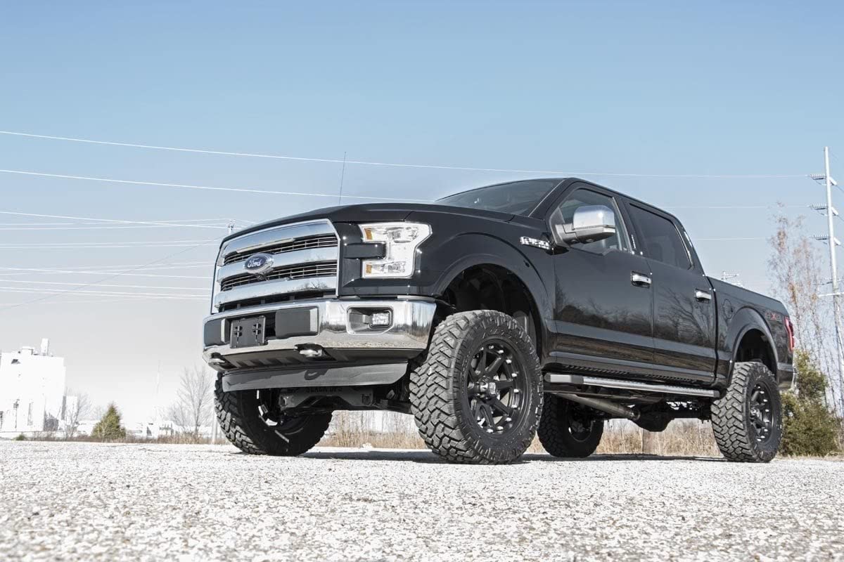6" Rough Country Lift Kit w/M1 Struts for 2015-2020 Ford F-150 4WD - 55740