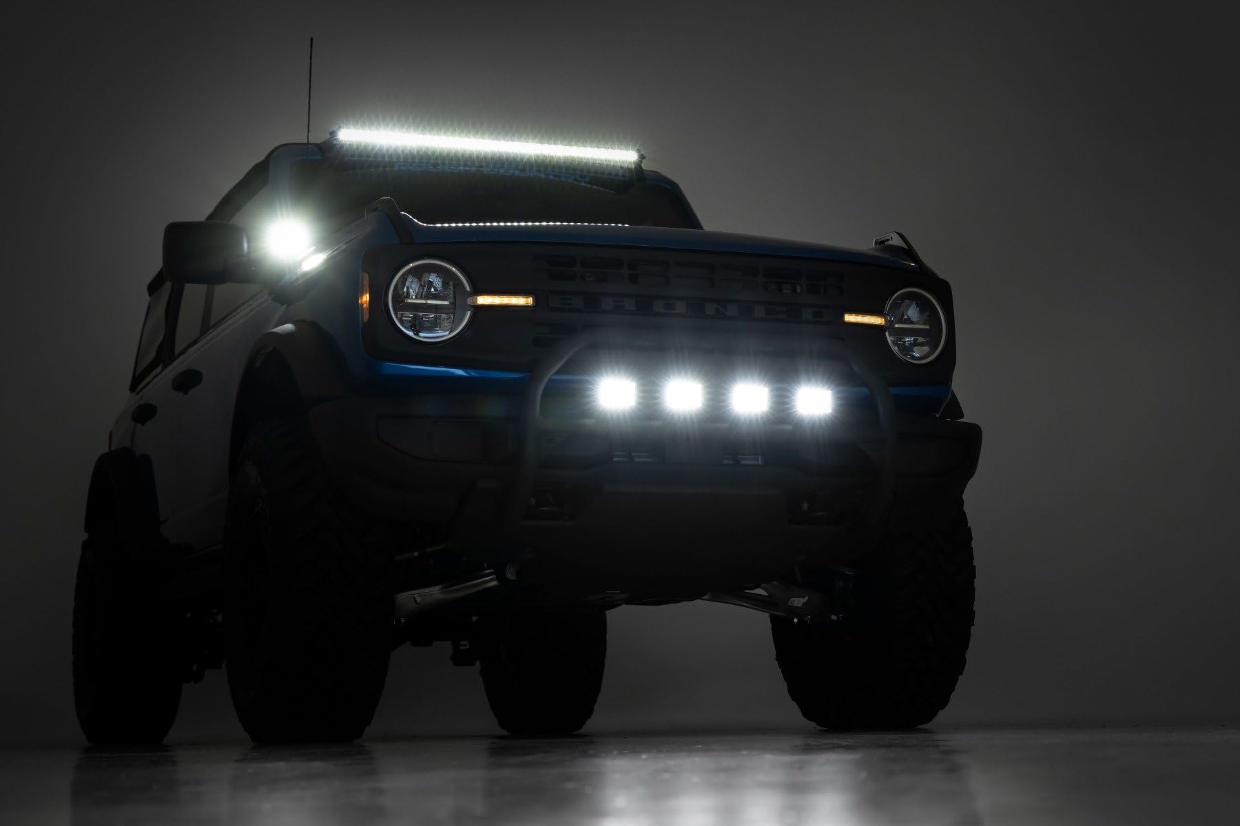 40" Rough Country Single Row LED Light Bar - 200W, 16,000 Lumens 5W CREE LEDs, Spot Focus Beam for Off-Road Trail Lighting