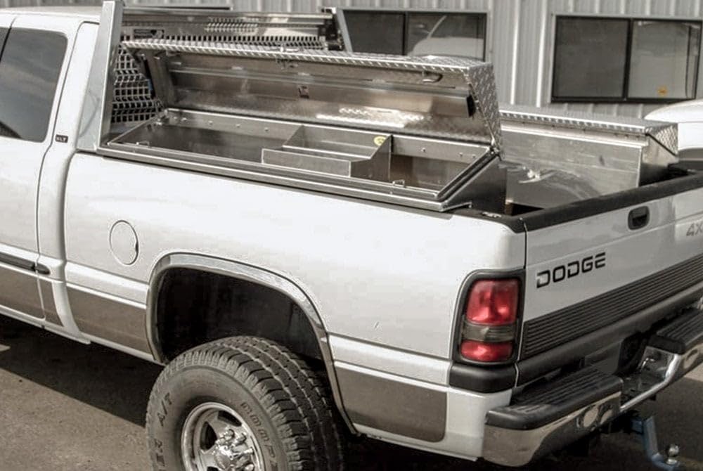Low Side Tool Box 65X16X16 with Smooth Aluminum Base/Diamond Plate LID