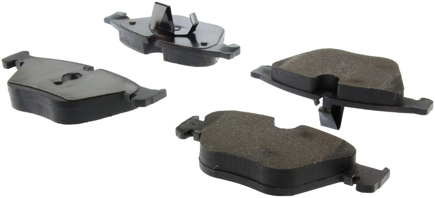 Street Select StopTech Brake Pads with Hardware 305.15050