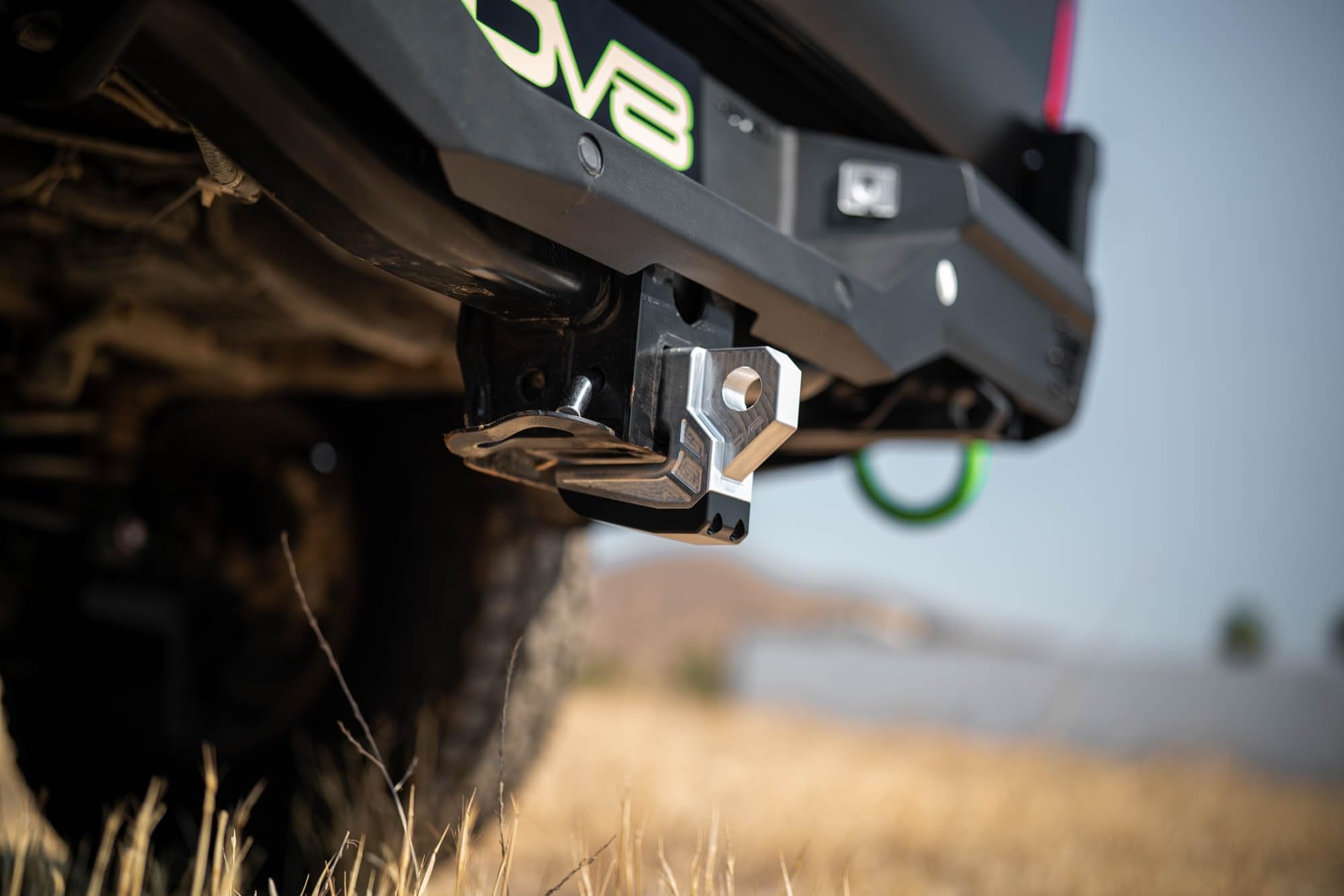 Xtract Hitch Skid Plate DV8 Offroad | Hitch Mounted Rear Skid Plate | 1" Thick Mount for 3/4" D-Ring | Designed to Mount to 2" Receiver with a 5/8" Pin | 13,000 lb Working Load Limit (Raw)