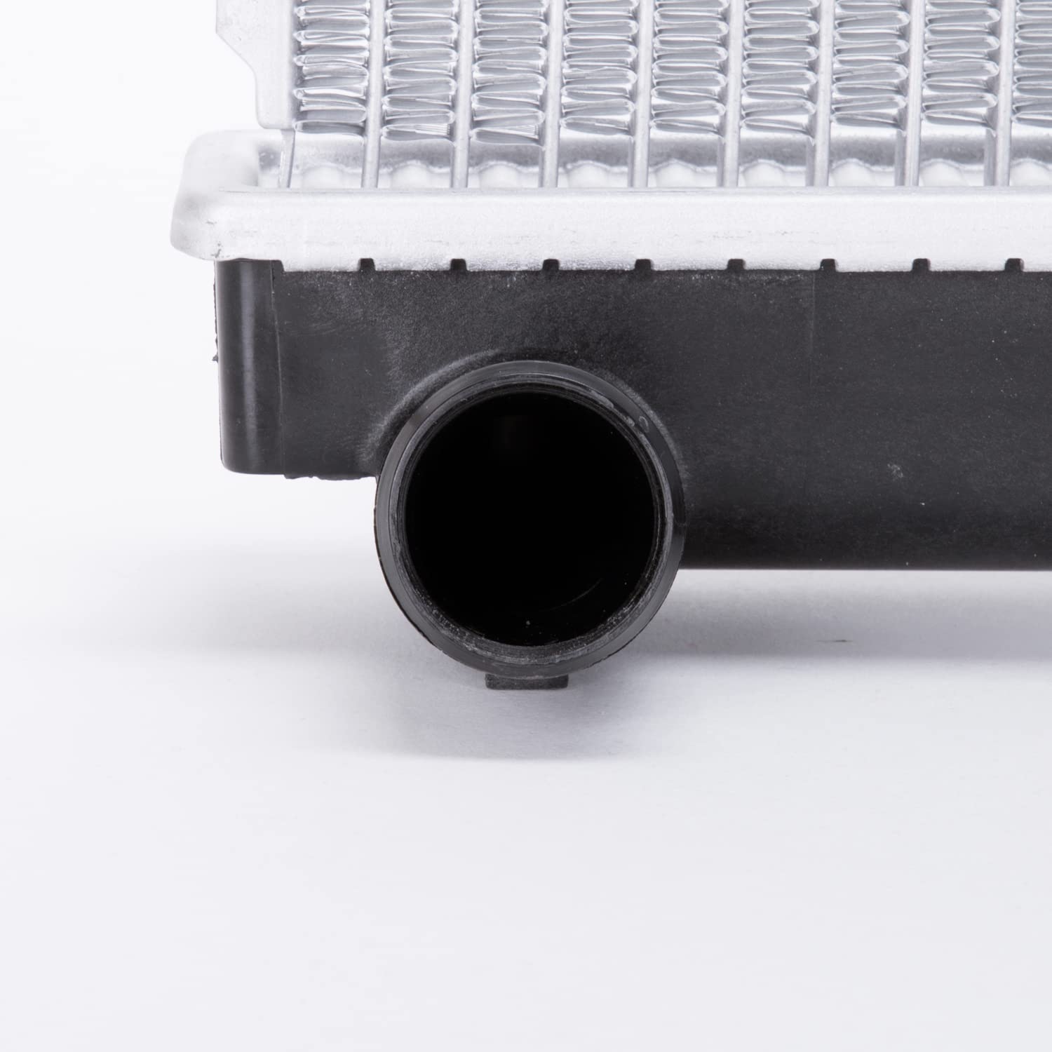 Radiator TYC Compatible with 2005-2009 Nissan Frontier