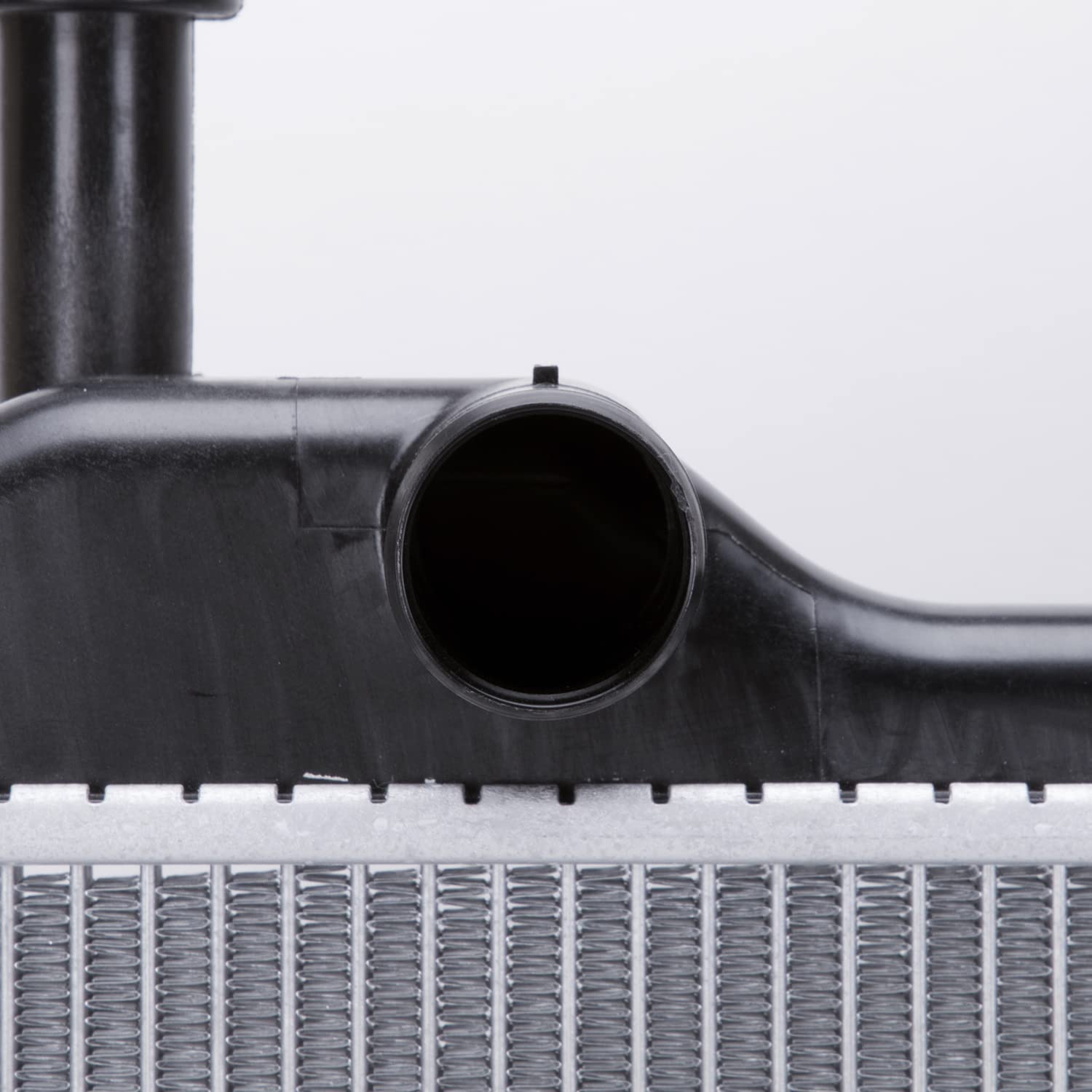 Radiator TYC 13470 Compatible with 2014-2014 Mitsubishi Outlander