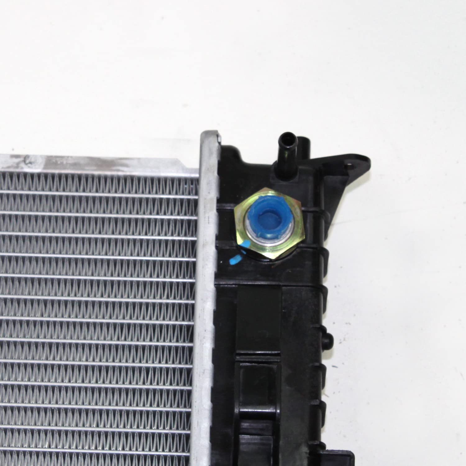 Radiator TYC 2856 Compatible with 2006-2009 Ford Fusion