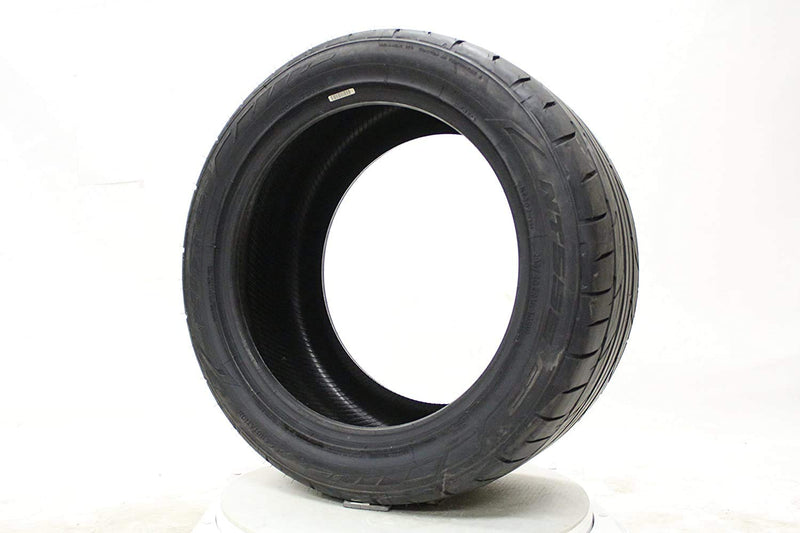 NT555 G2 BW Nitto 275/40ZR20 106W XL
