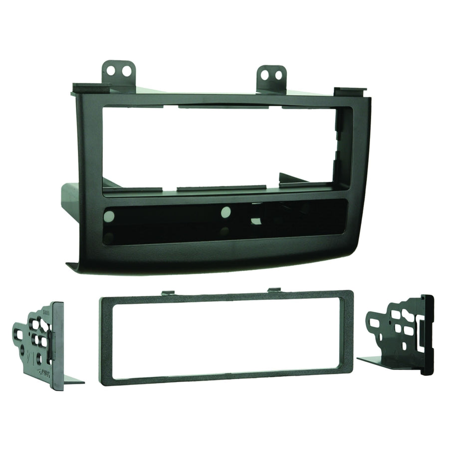 Single DIN Installation Kit Metra Electronics 99-7425 for 2008-up Nissan Rogue Vehicles (Black)