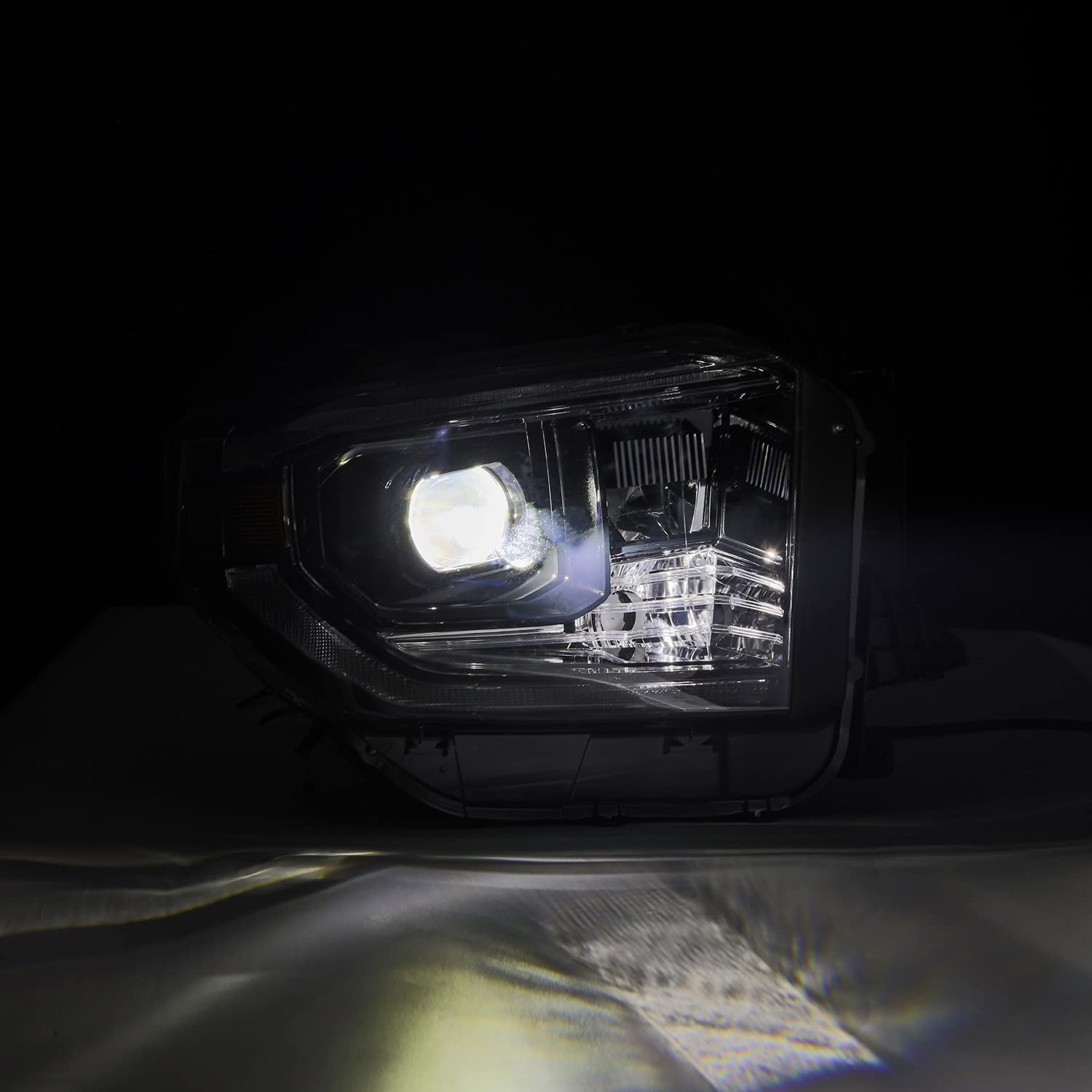 Luxx-series AlphaRex 880836 Projector Headlights