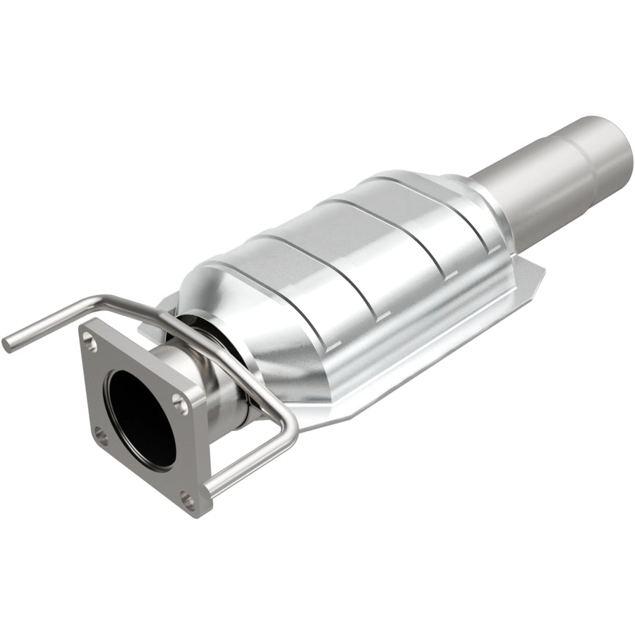 Catalytic Converter MagnaFlow 23448: Standard Grade, Direct-Fit (Federal/EPA Compliant)