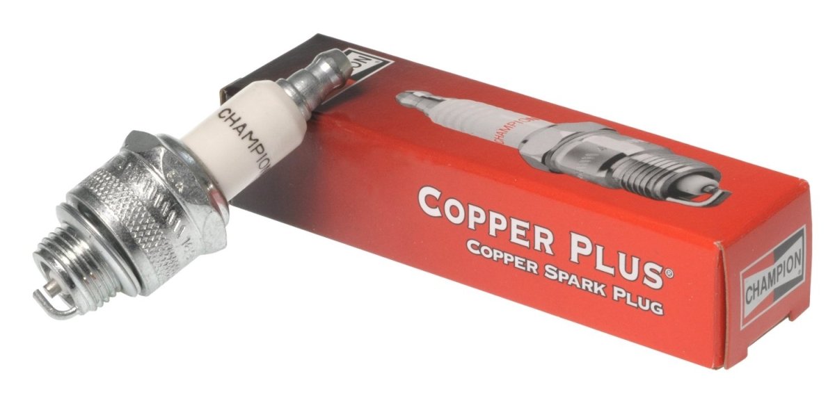 C33-846 Champion Copper Plus Small Engine Spark Plug - Box of 8
