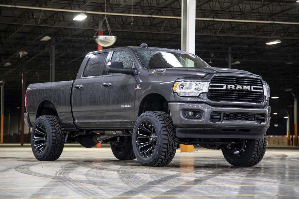 5" Lift Kit Rough Country w/N3 Shocks for 2019-2024 Ram 2500 4WD | AISIN - 37930