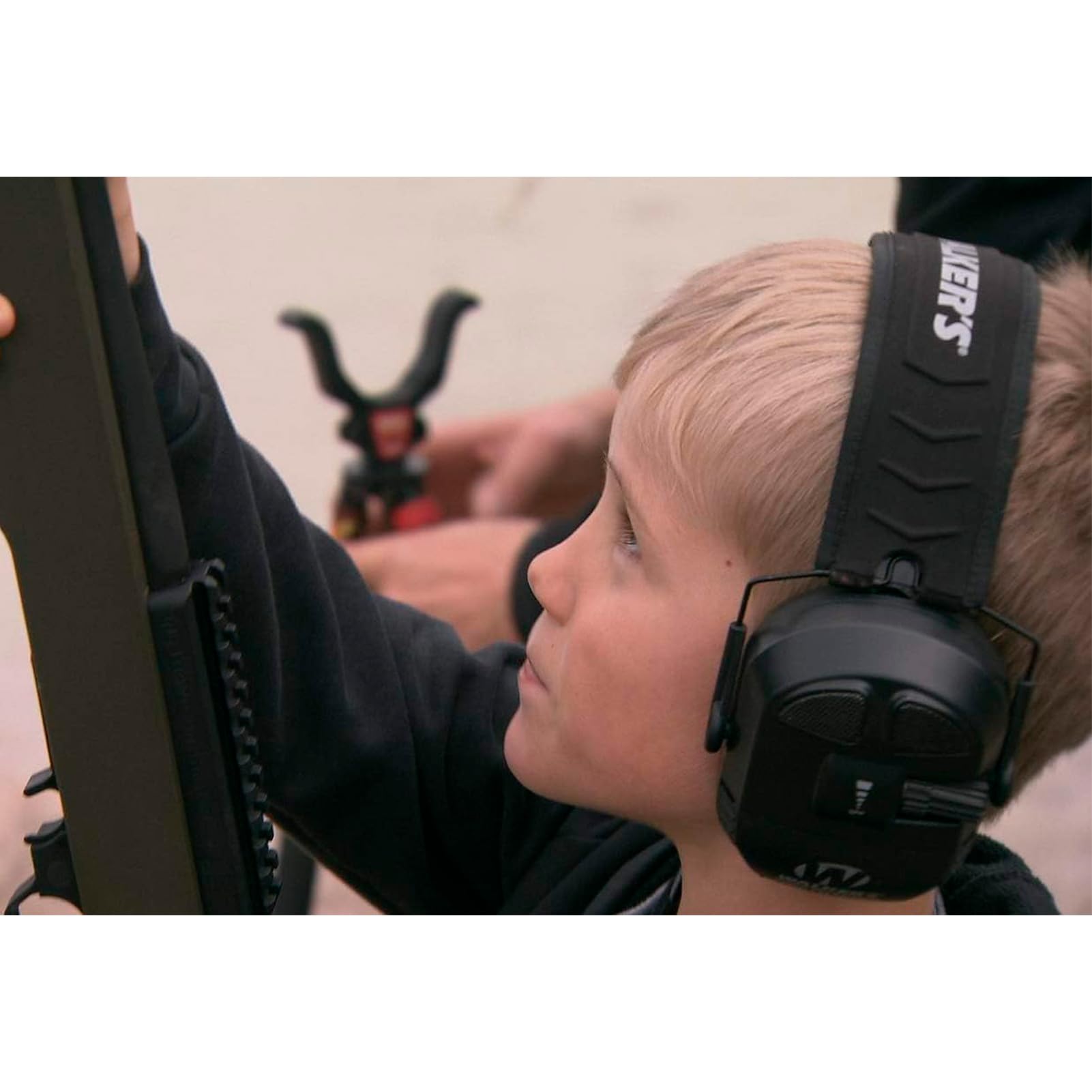 WALKER'S Power Ultimate Muff - Noise Reducing 26dB NRR Hunting Gun Range Shooting Ear Protection Black Electronic Earmuffs with AFT, 2 AAA Batteries Included