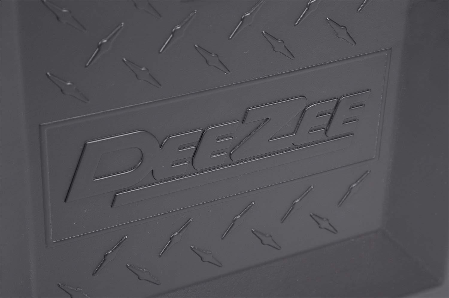 Dee Zee Poly DZ91717P Triangle Trailer Box 36 x 18.75 x 18 inches, 25 lbs