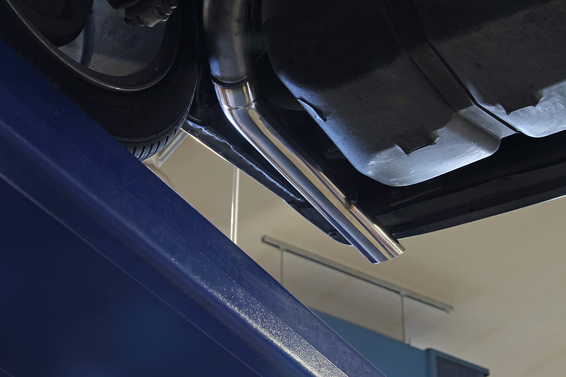 Flowmaster FlowFx 717213 Cat-Back Exhaust Kit 2.5 Inch 409 Stainless Steel Compatible with 1986-1993 Ford Mustang LX 5.0L 1986 Ford Mustang GT 5.0L