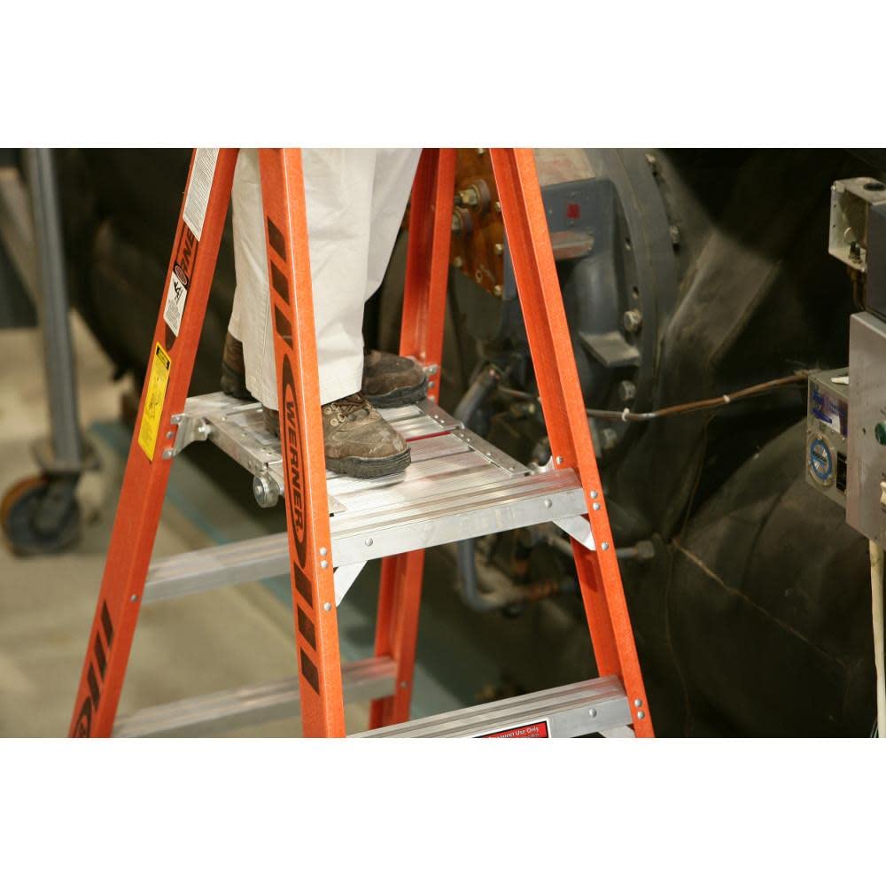 Twin Werner Platform Ladder, Fiberglass (PT7410)