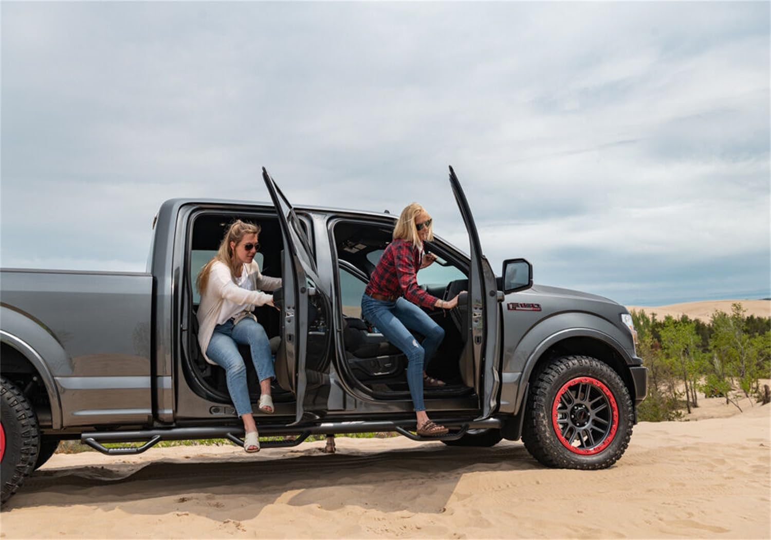 Textured Black N-Fab Nerf Steps | Wheel-to-Wheel w/ Bed Access | F9995QC-6-TX | Fits 1999-2016 Ford F-250 / F-350 Super Duty SuperCab 6.75' Standard Bed, SRW Gas / Diesel
