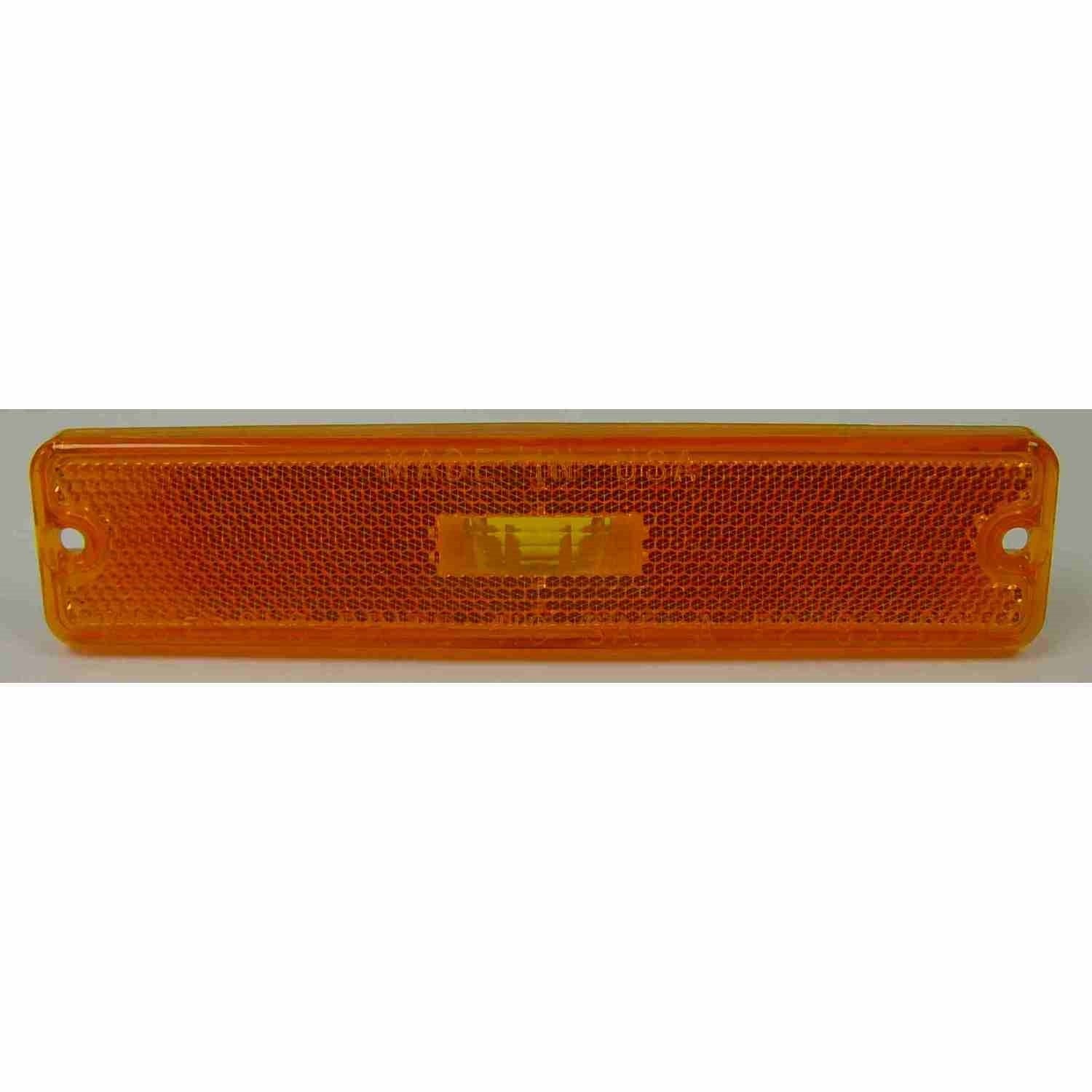 12401.06 | Omix-Ada | Amber Side Marker Light Assembly | OE Reference: 56001424 | Fits 1987-1995 Jeep Wrangler YJ