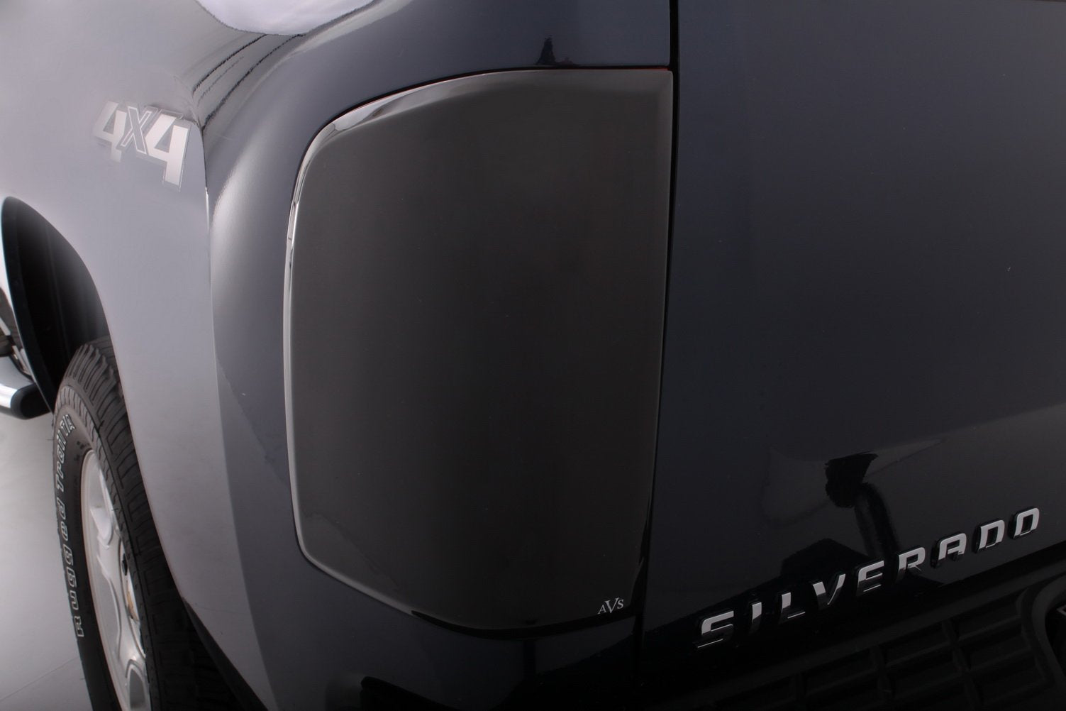 Tailshades Auto Ventshade [AVS] / Blackout | Fits 2007 - 2013 Chevrolet Silverado 1500, 2 pcs. | Black - 33202