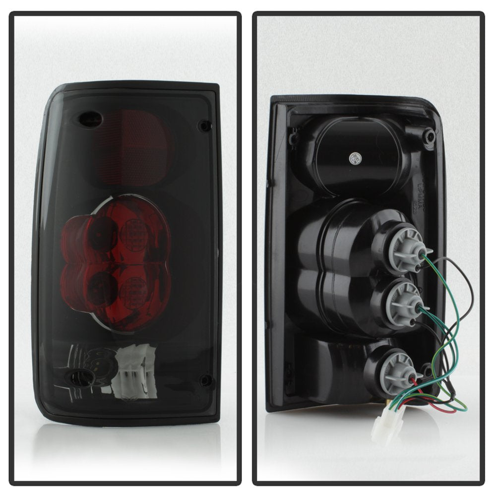 Tail Light Xtune ALT-JH-TP89-BSM, 1 Pack