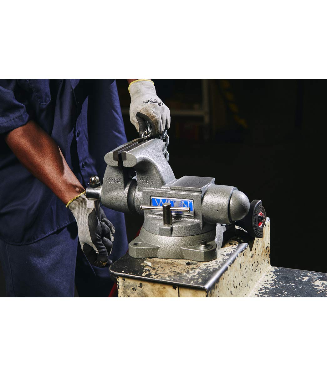 Tradesman Wilton Bench Vise, 5-1/2" Jaw Width, 5" Max Jaw Opening, 3-3/4" Throat (Model 1755)