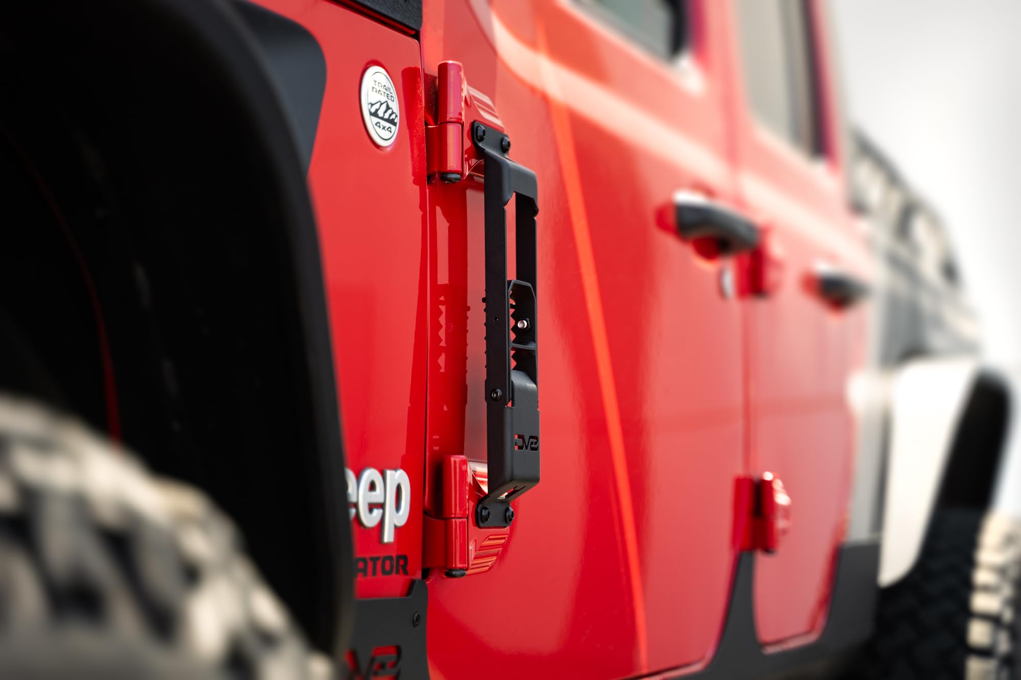 Hinge Mounted Steps for The Jeep Wrangler JK/JL 2007-2025 & Jeep Gladiator JT 2020-2025 | Pair | Quick Roof Access | Door Hinge Mounted | Anti-Slip Grip | Folding Design | DV8 Offroad