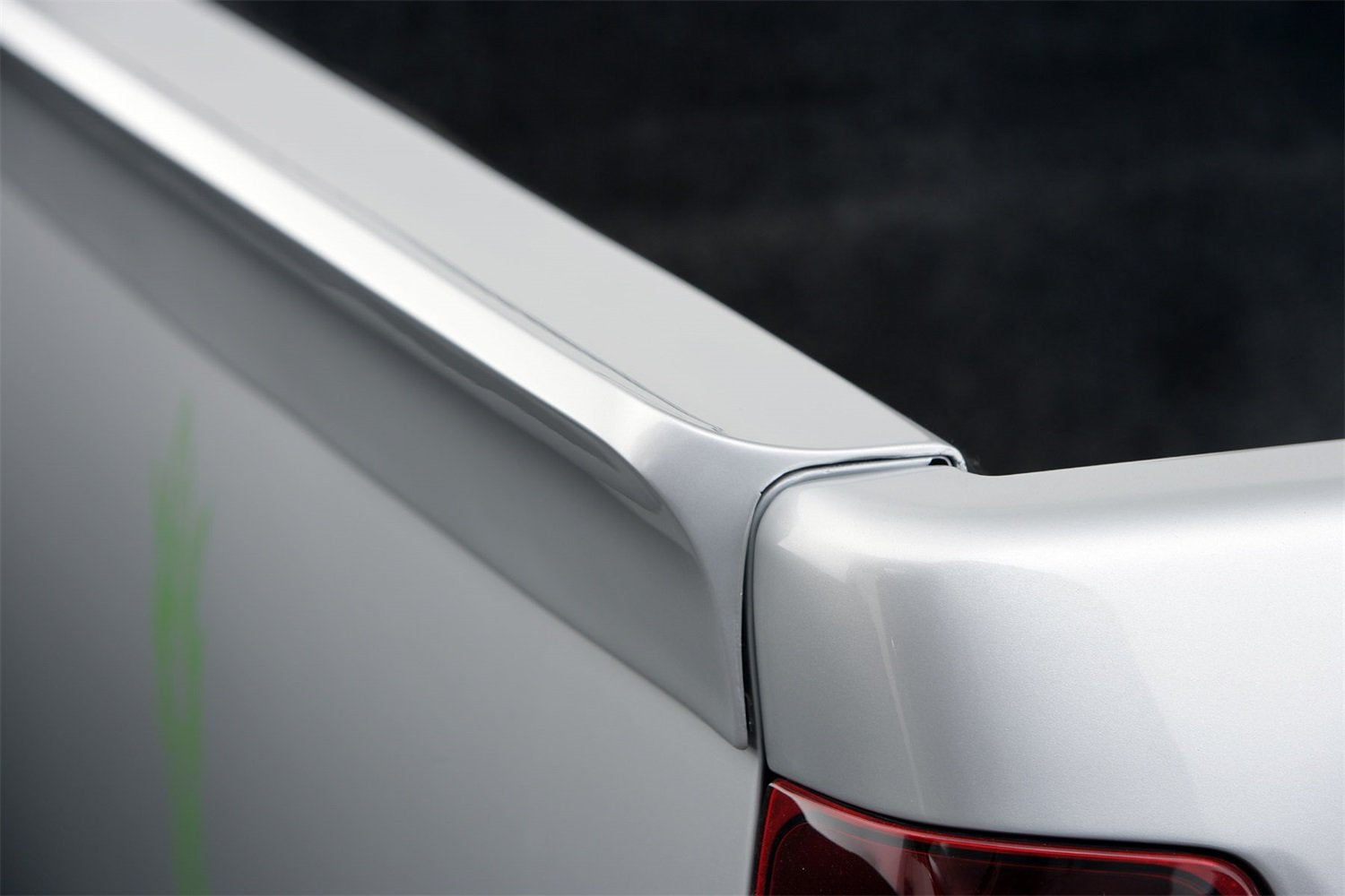 950-70219 Street Scene Tailgate Wing