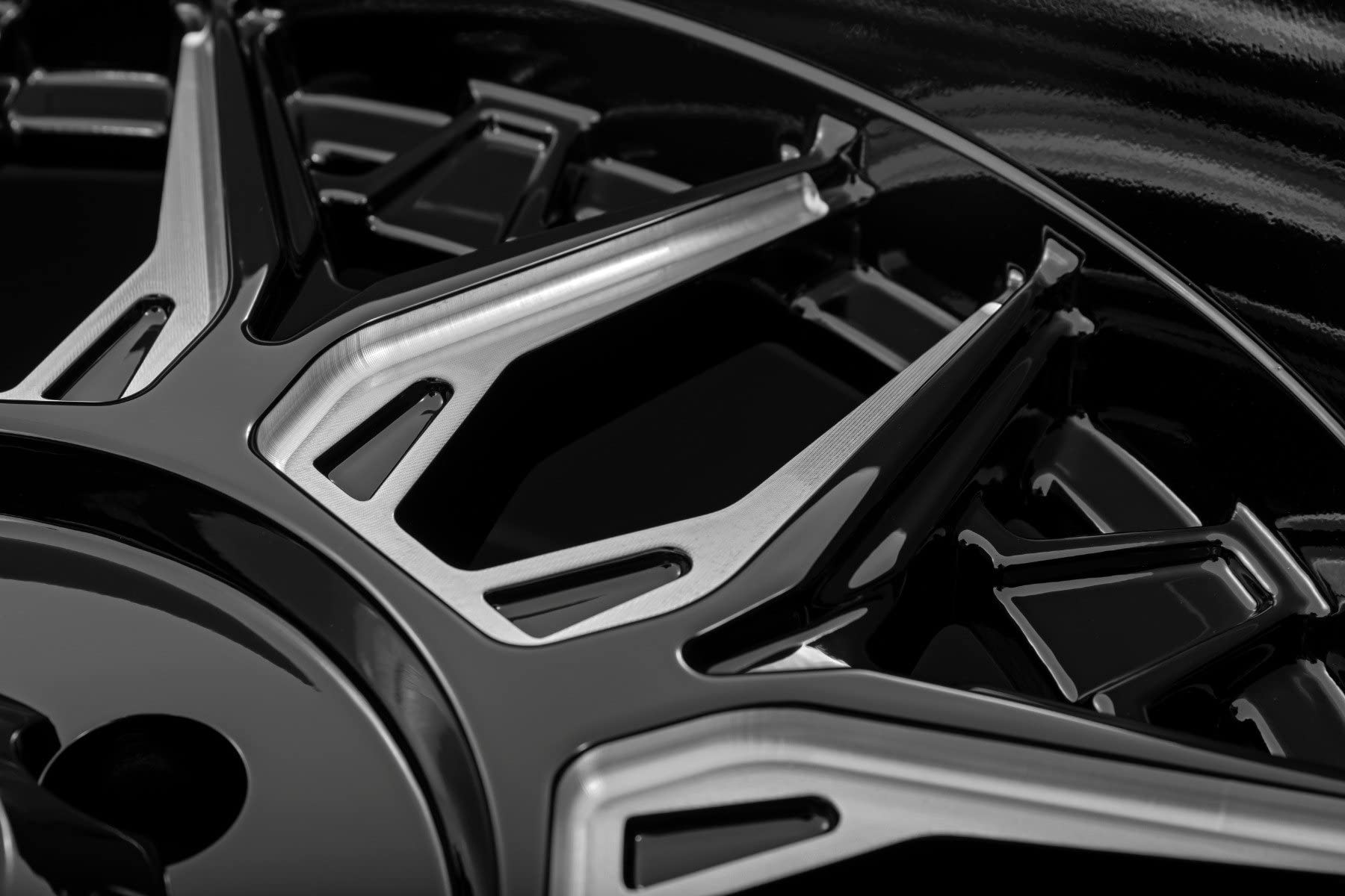 Rough Country 20x10 Series One-Piece Aluminum Wheel - 6x5.5" Bolt Pattern, 25mm Offset, Gloss Black
