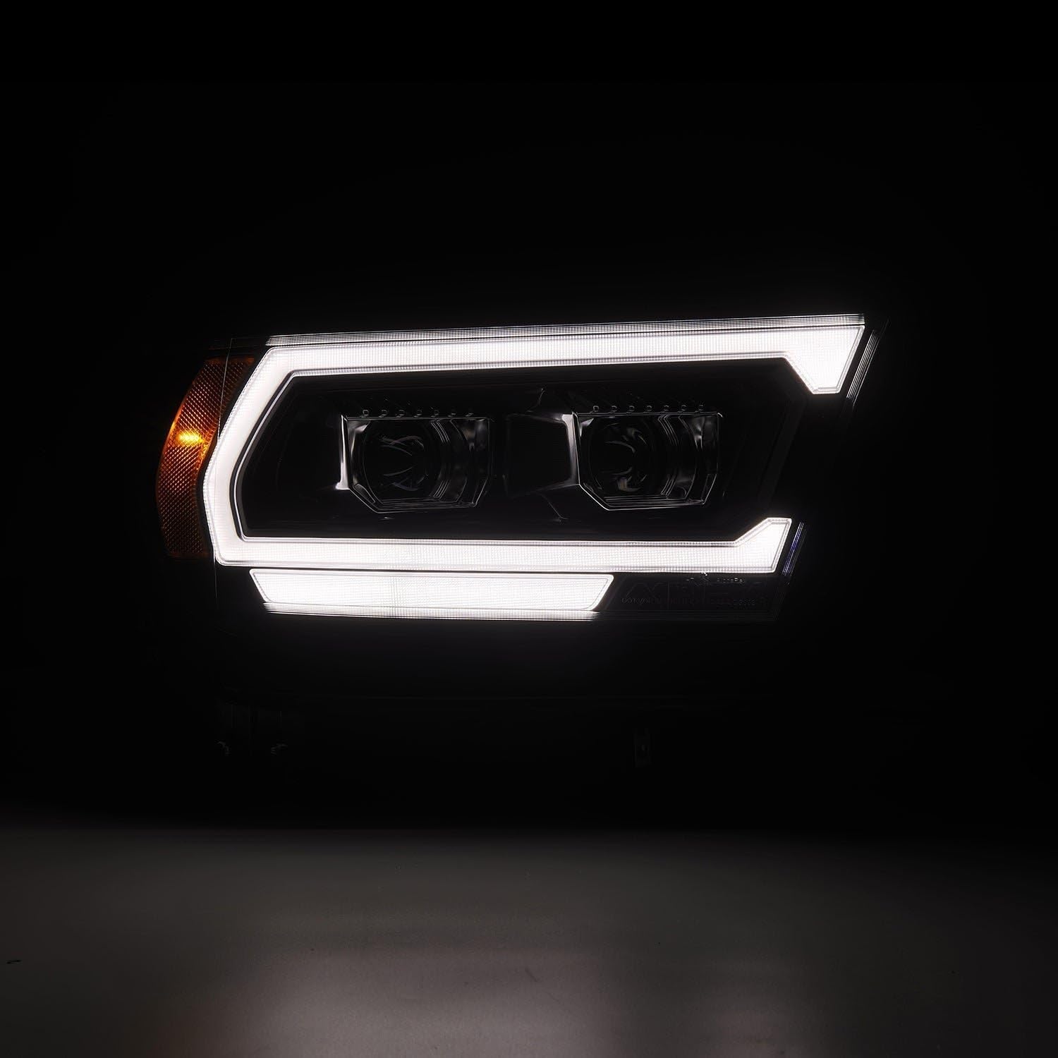 Luxx-series AlphaRex 880576 Projector Headlights