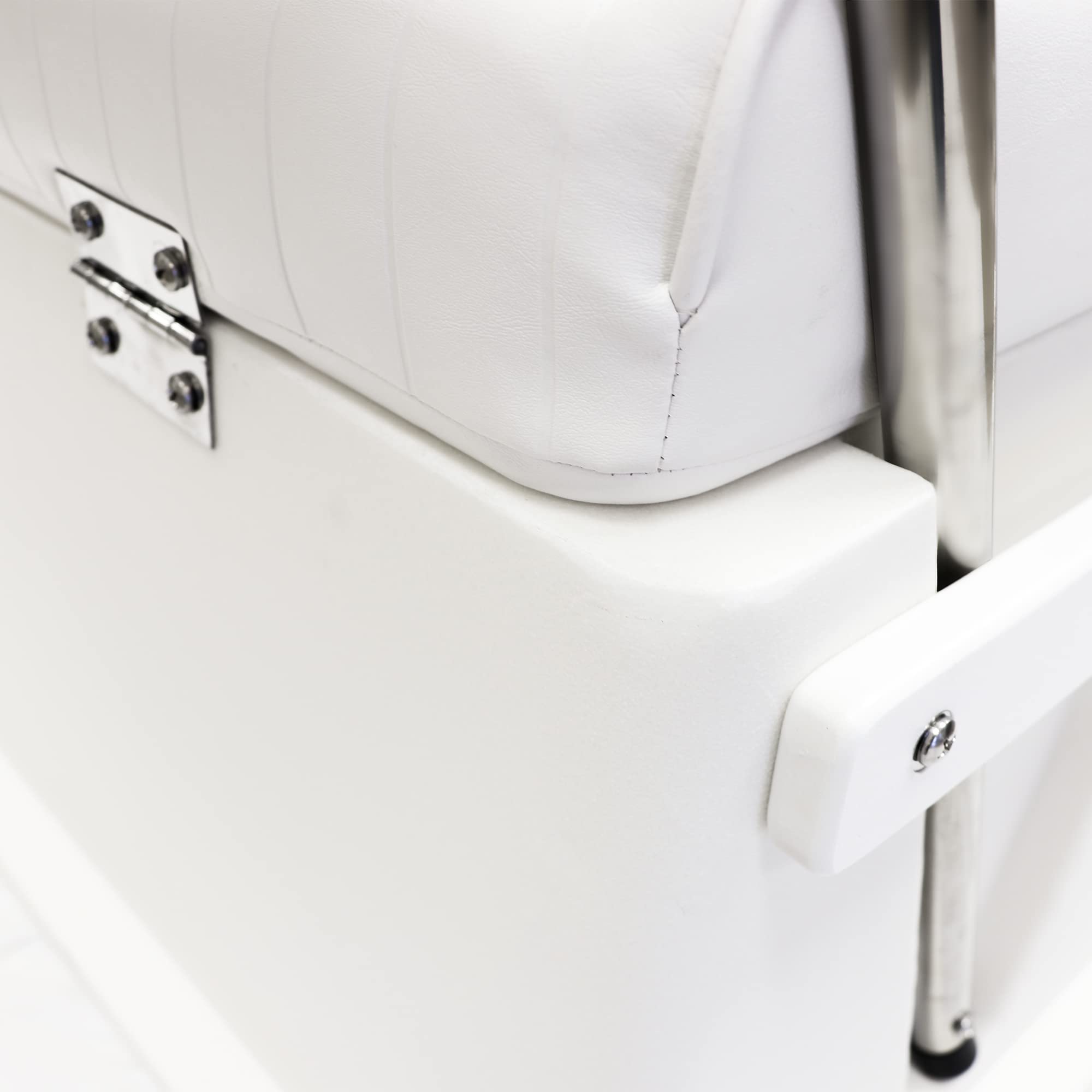 Offshore 8WD437SS-784 Wise Cooler/Storage Seat, 62 Quart, Brite White