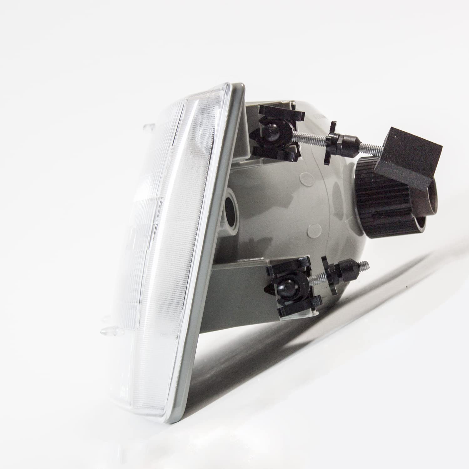 Ford TYC 20-3520-80 Driver Side Headlight Assembly
