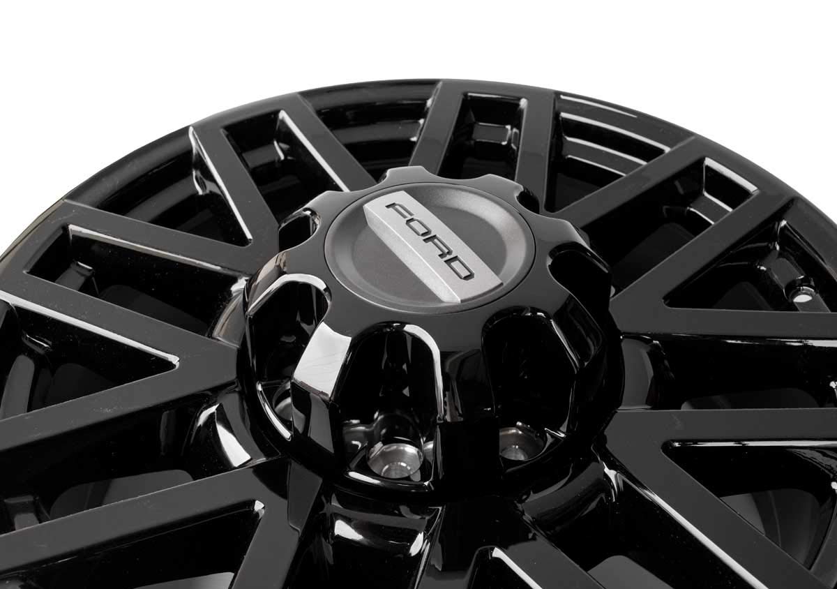 Ford Racing 20in x 8in Wheel Package w/TPMS Kit - B 05-22 F-Super Duty