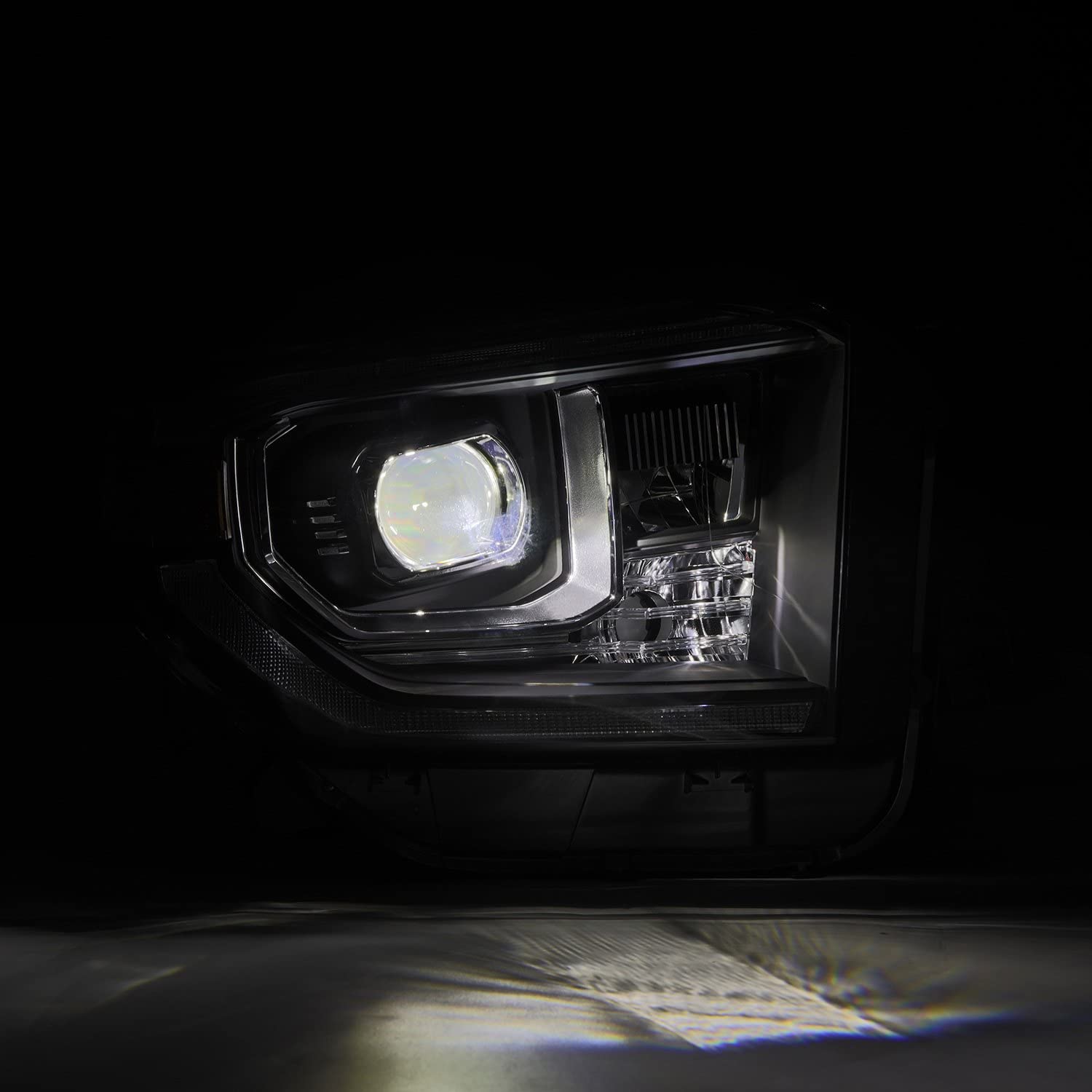 Luxx-series AlphaRex 880835 Projector Headlights