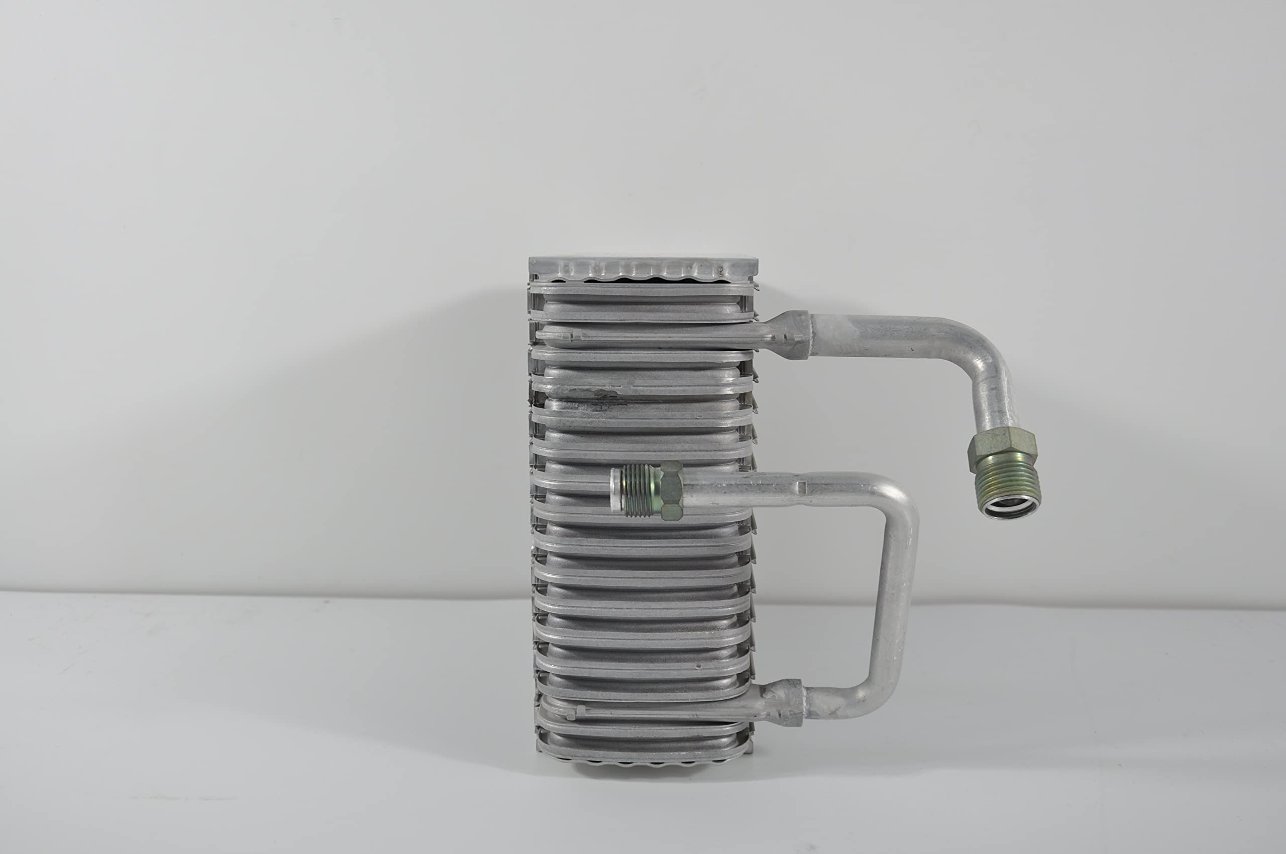 Evaporator TYC 97123 Compatible with 1997-2014 Ford Econoline/Club Wagon