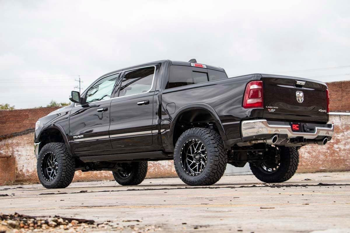 5" Lift Kit Rough Country for 2019-2024 Ram 1500 4WD | Air Ride - 33830A