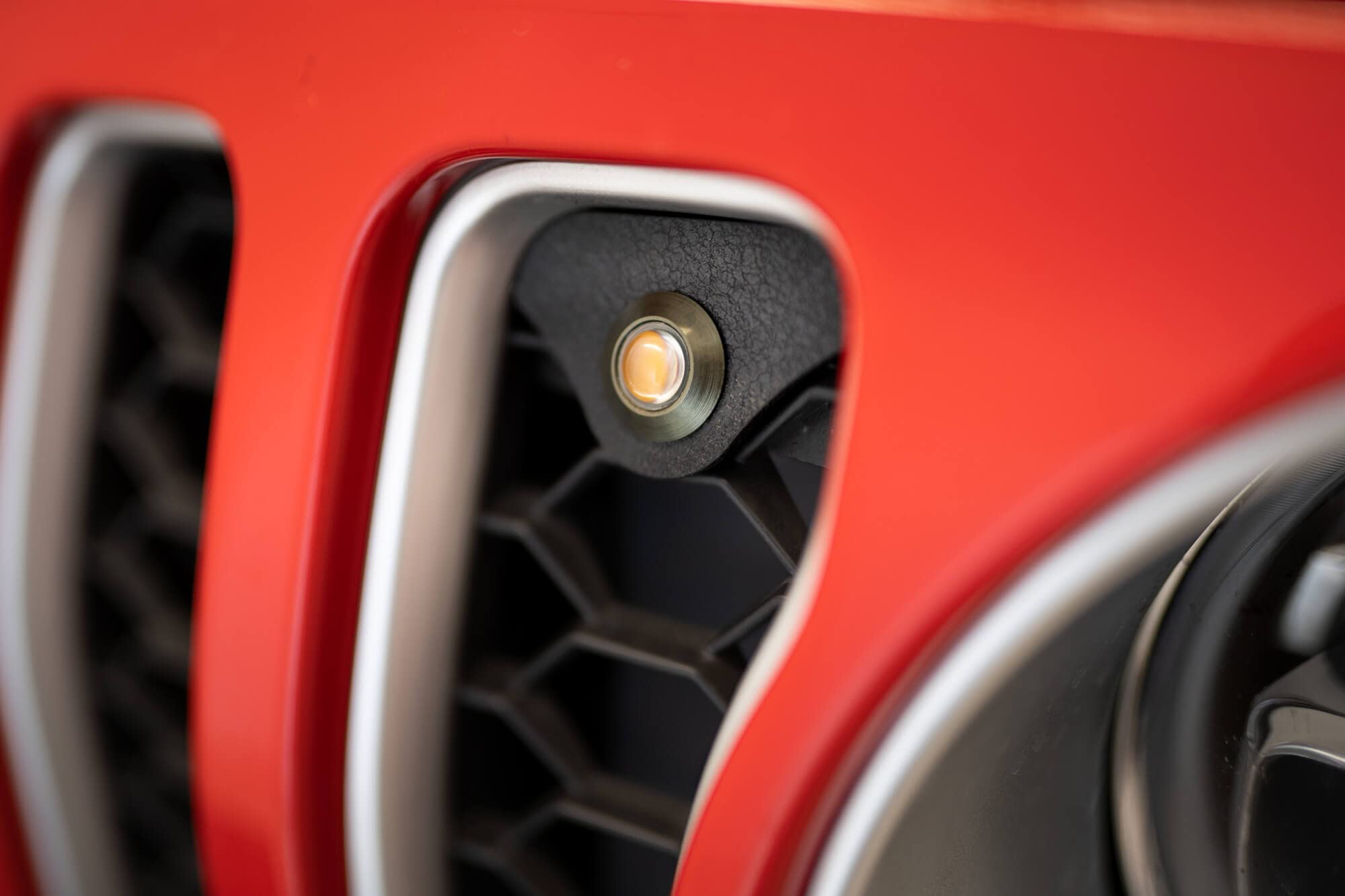 Amber Accent Lights for The Jeep Wrangler JL 2018-2023 | Designed for Inside The Front Grille | Complete Kit | DV8 Offroad
