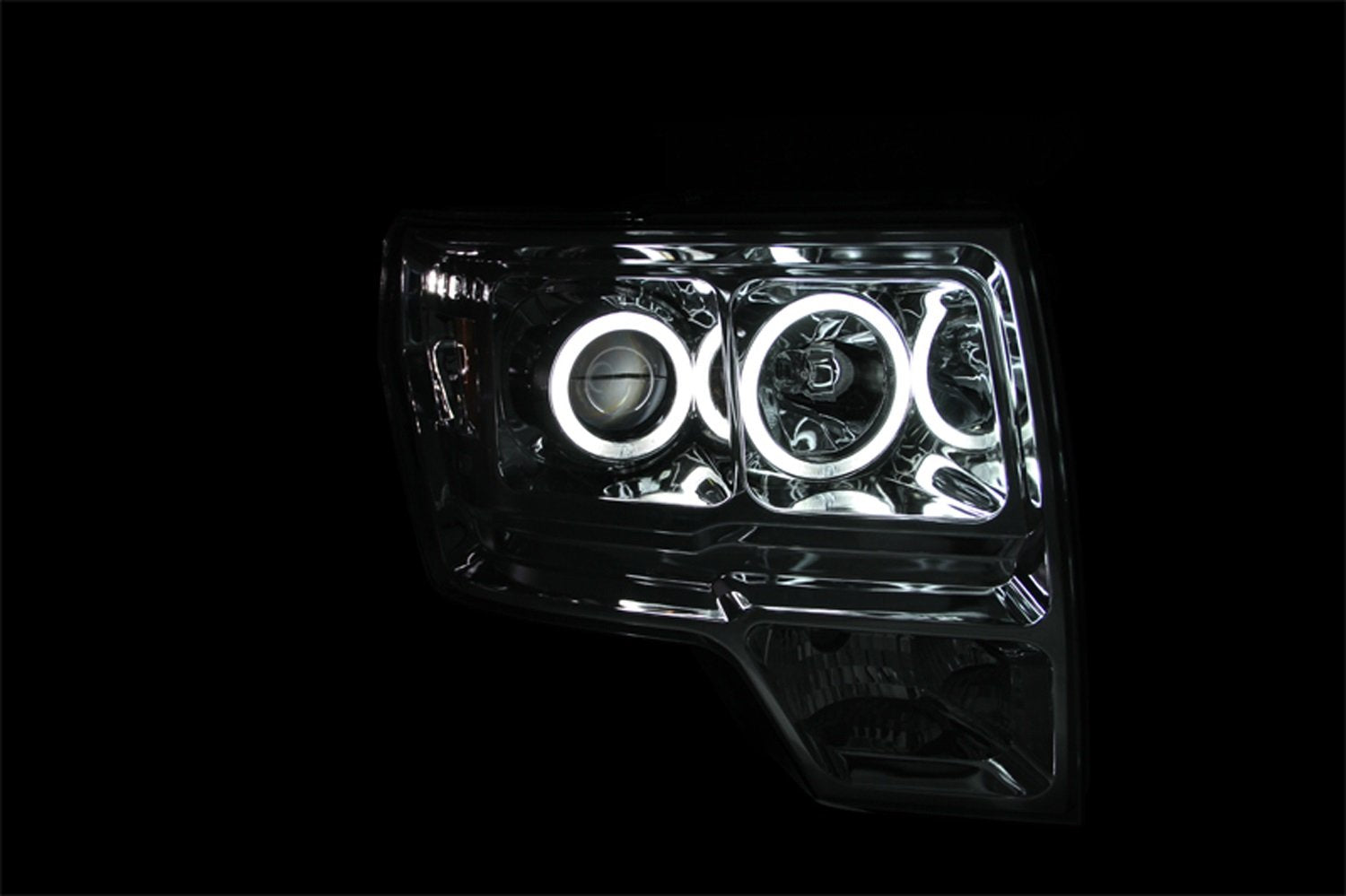 Chrome AnzoUSA Headlight Projector - (Sold in Pairs)