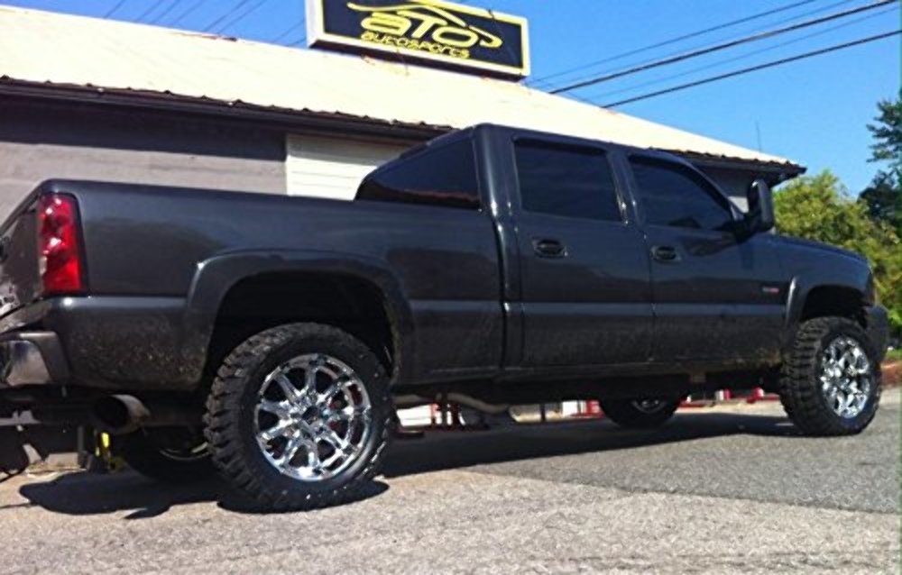 KMC Wheels XD779 Badlands Chrome Wheel (20x9"/8x170mm, +18mm offset) XD Series
