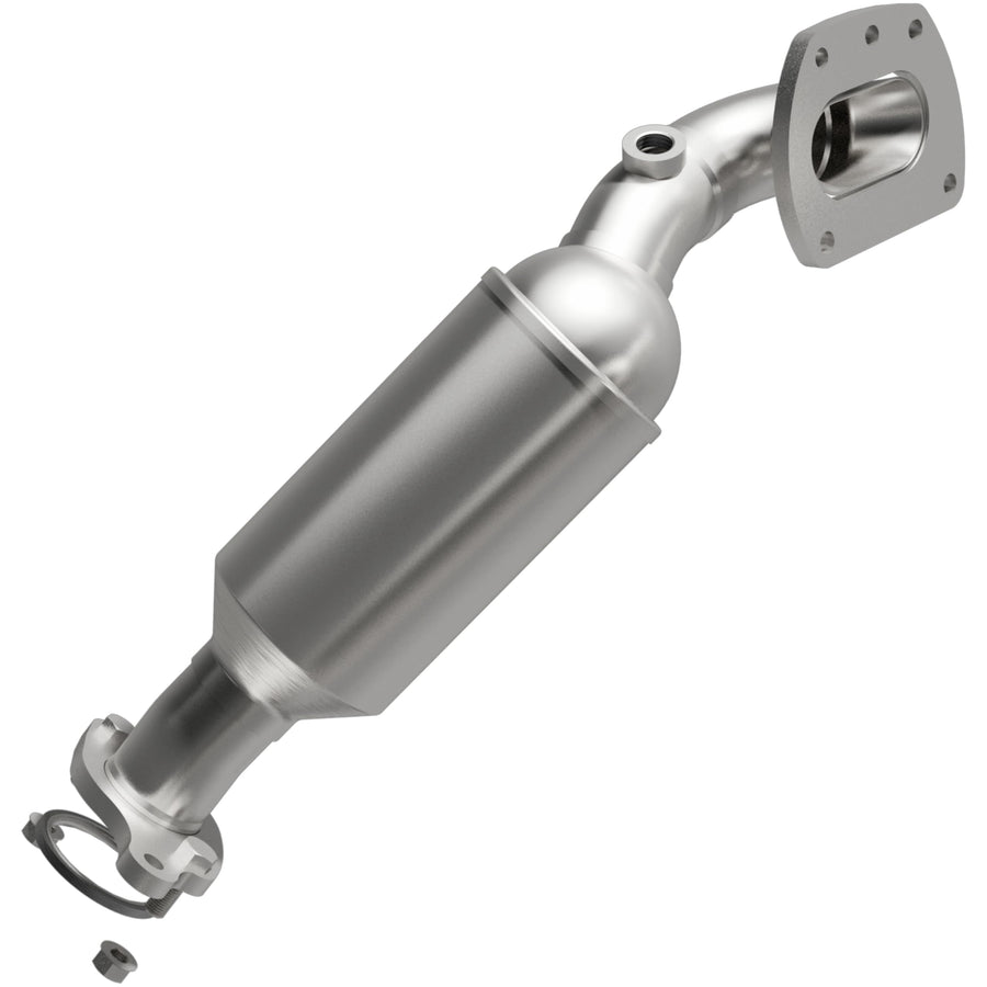 Catalytic Converter MagnaFlow 22-213: OEM Grade, Manifold, Compatible with 2016-2020 Toyota Tacoma (Federal/EPA Compliant)