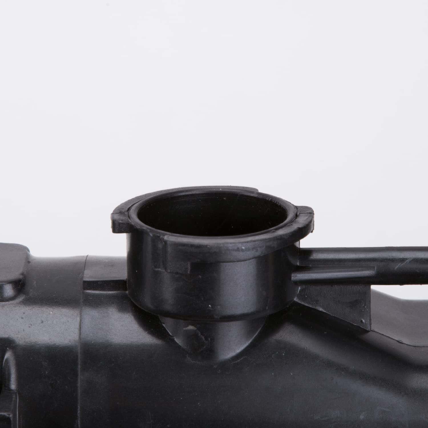 Radiator TYC 1918 Compatible with 1995-1997 Toyota Land Cruiser