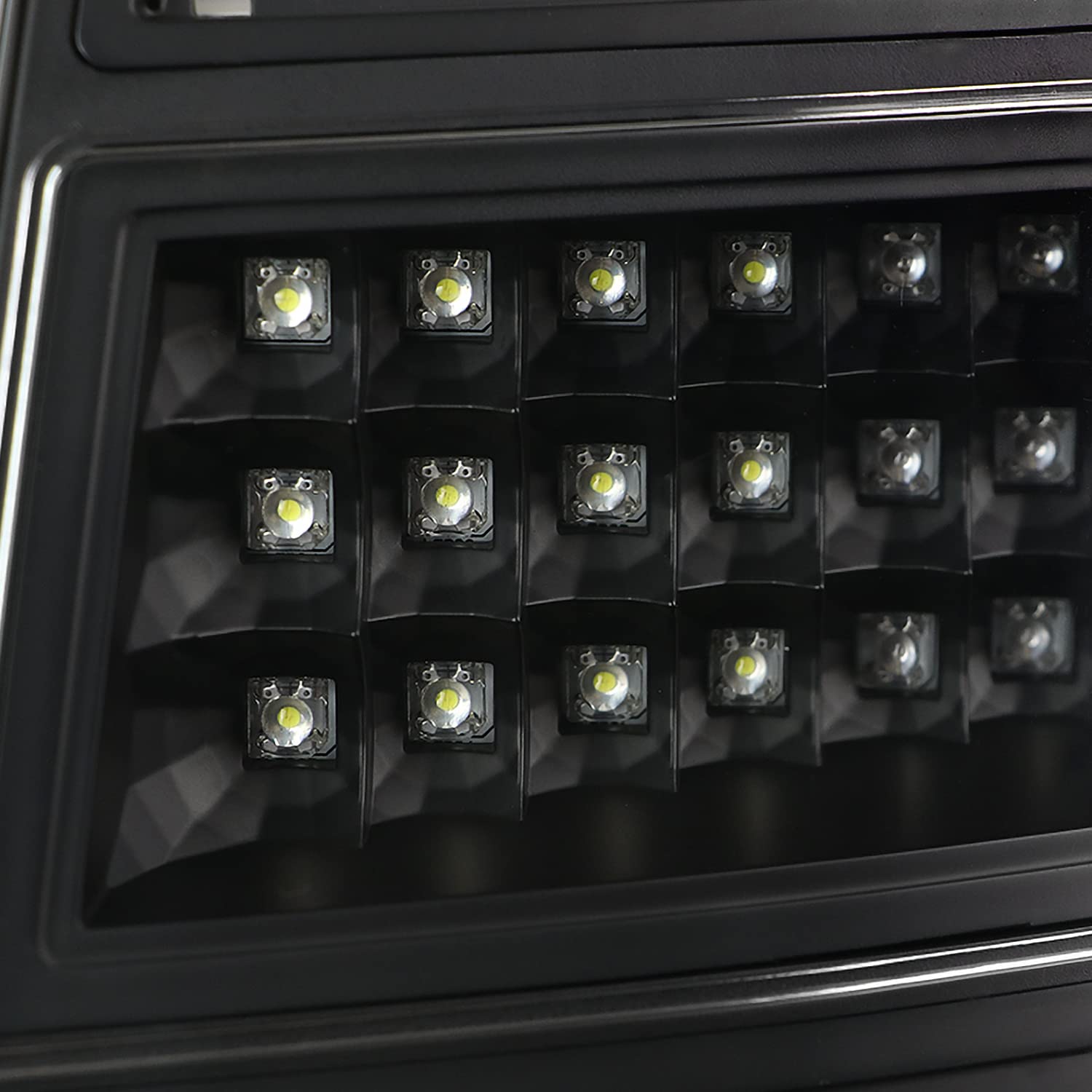 Black LED Bar Tail Lights SPEC-D TUNING Compatible with 2005-2007 Chrysler 300C, Left + Right Pair Assembly