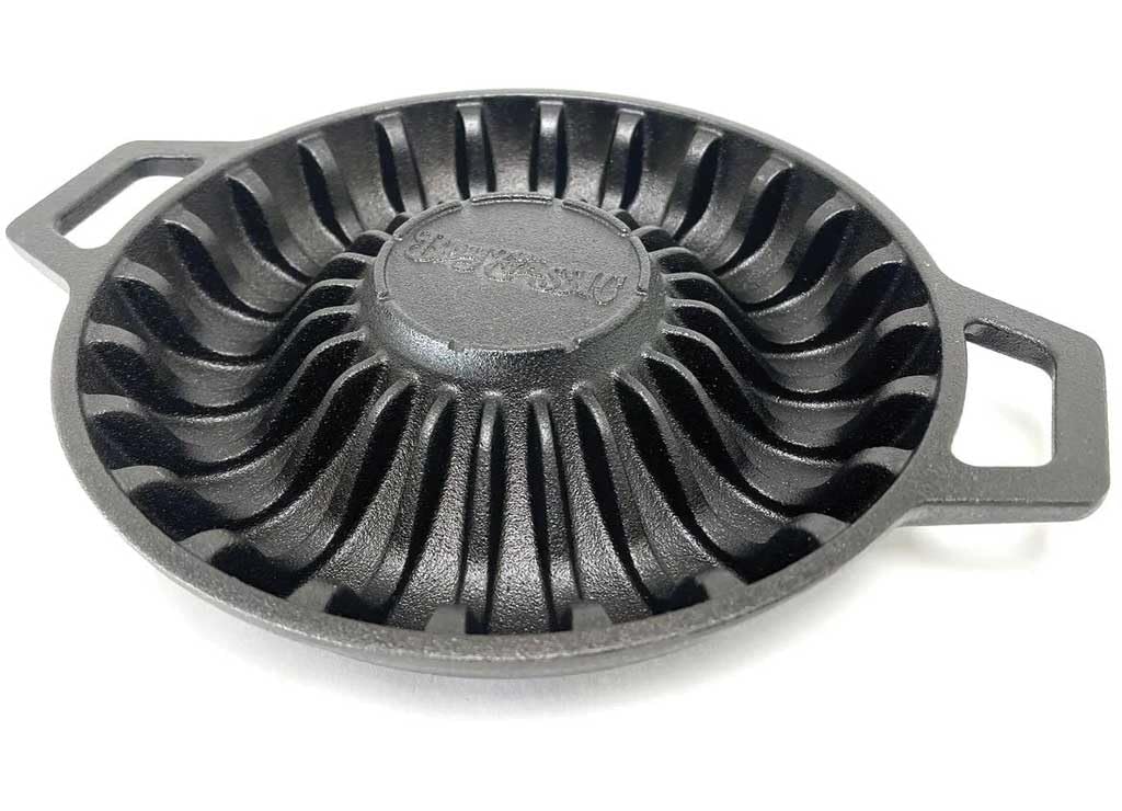 Bayou Classic 7423 Cast Iron Pre-Seasoned Shrimp Pan for Cooking and Serving Holds 24 Jumbo Shrimp