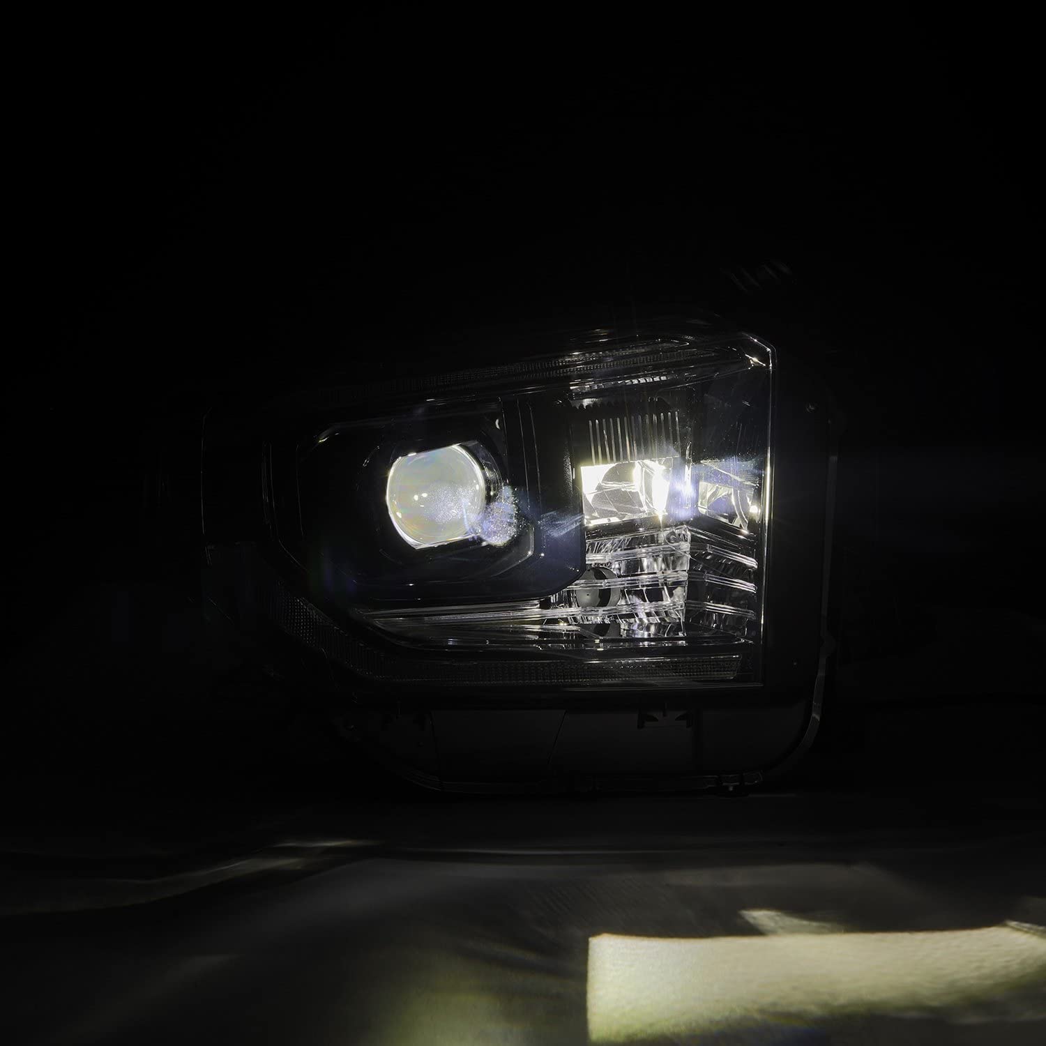 Luxx-series AlphaRex 880836 Projector Headlights