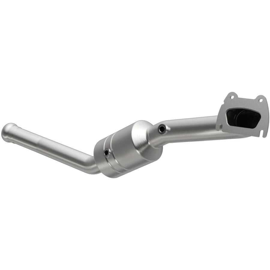 Catalytic Converter MagnaFlow 49723: OEM Grade, Direct-Fit, For 2011-2012 Jeep Grand Cherokee, For 2011-2012 Dodge Durango (EPA Compliant)