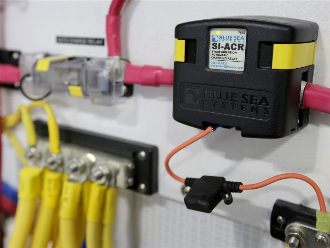 7610-BSS Blue Sea - Solenoid SI Series 120A 12/24V ACR (10EA)