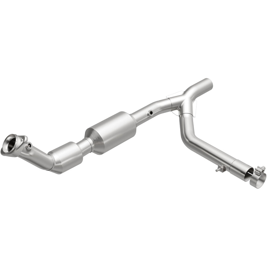Catalytic Converter MagnaFlow 280008: OEM Grade, Direct Fit, Compatible with 2000-2003 Ford F-150 and 2004 Ford F-150 Heritage (Federal/EPA Compliant)