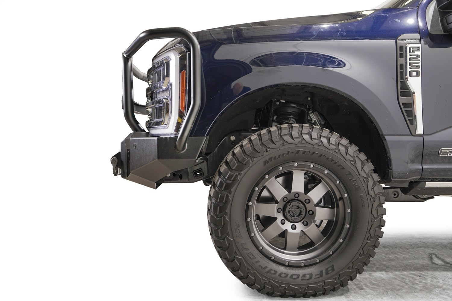 2023 Ford Super Duty Fab Fours Winch Bumper W
