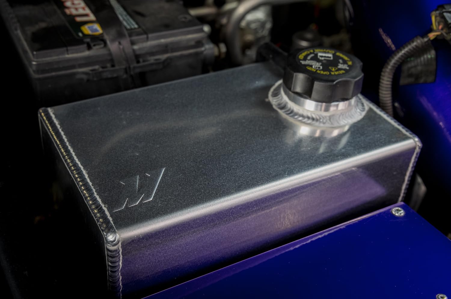 Mishimoto Degas Tank Aluminum, Compatible with Chevy/GMC 6.6L Duramax (LB7/LLY/LBZ) 2001-2007, Natural